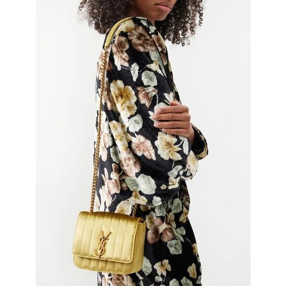 PREOWNED Saint Laurent Vicky Velvet YSL Logo Magnetic Cross-Body Bag Gold - Picture 13 of 14